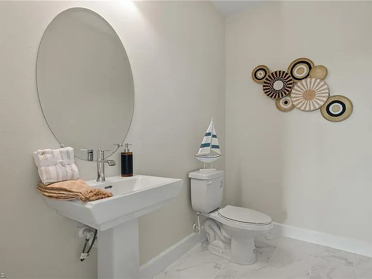 15429 Turin Dr — Photo 36