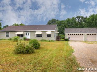3463 SW County Line Rd, Gowen, MI 49326
