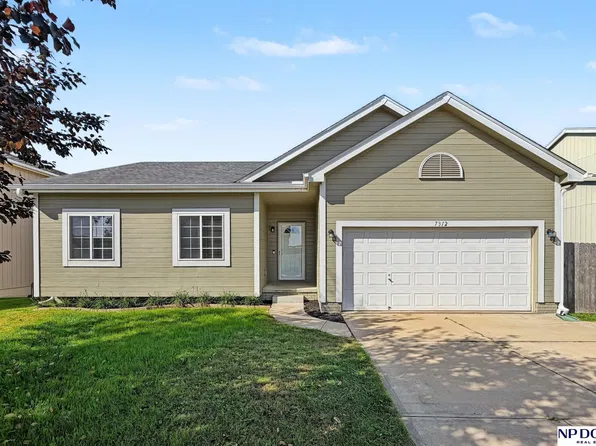 7312 S 182nd St, Omaha, NE 68136