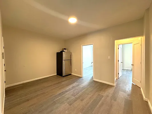 Rented by Pear NYC LLC | media 24