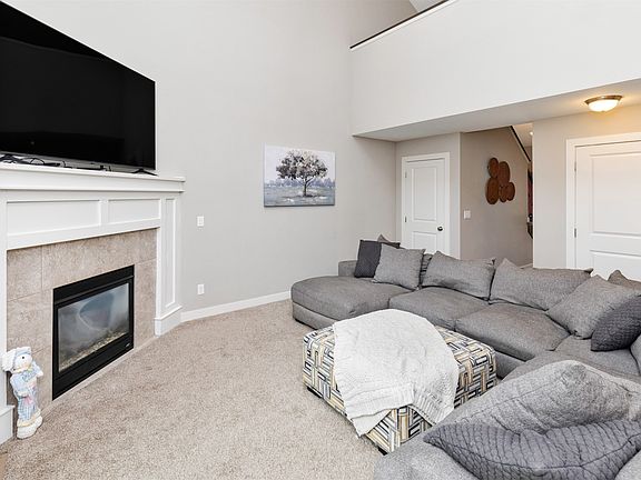 5th image of 2243 NW Chapel Ln