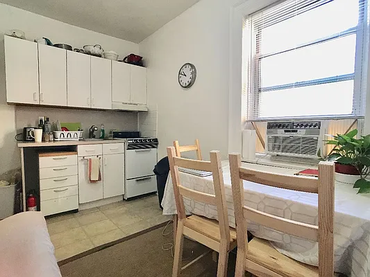 Rented by Sovereign Associates | media 8
