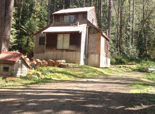 10220 Foss River Pl NE, Skykomish, WA 98288
