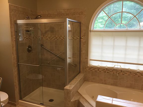 5th image of 6482 Gristmill Square Ln