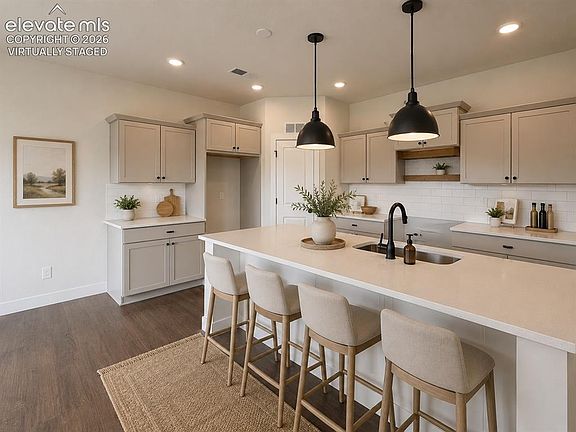 2nd image of 8246 Lemon Grass Rd