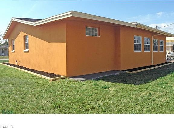 3rd image of 320 Rushmore Ave N