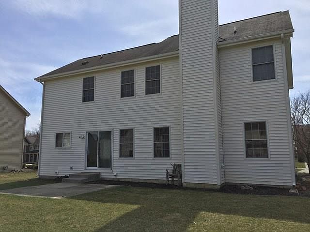 2nd image of 1062 Belvedere Pl