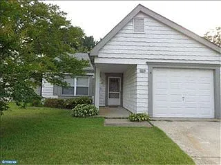 38 New Castle Dr photo 1