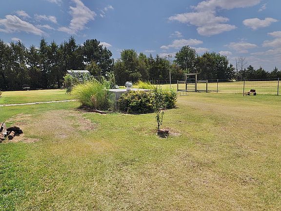 5th image of 1773 Rose Ln