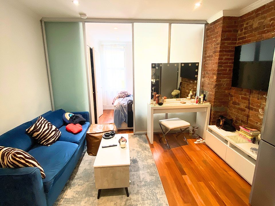 1st image of 195 E 4th St APT 2