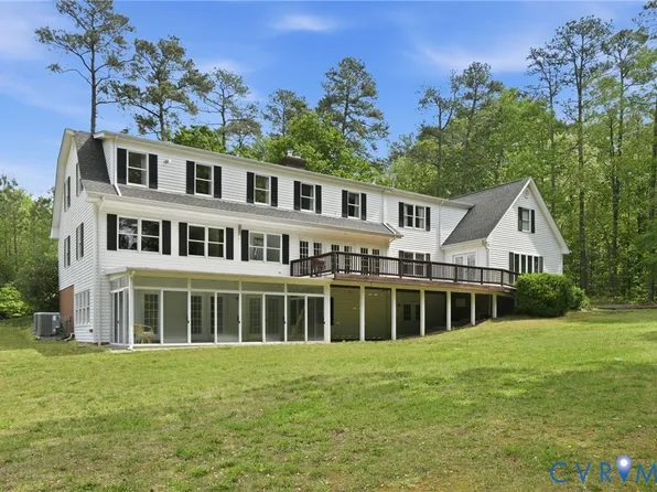 3029 Oxford Dr, Sutherland, VA 23885