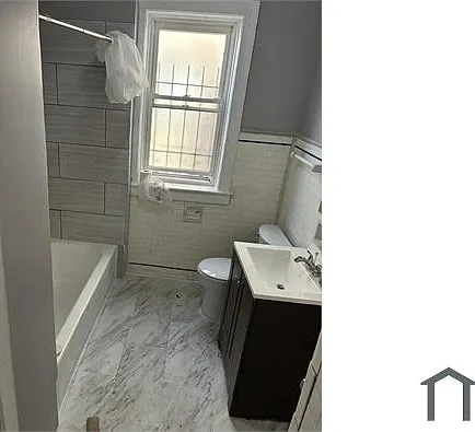 4 bed, $2,249 — Photo 4