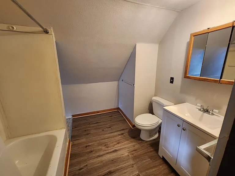 3384 Beechwood Ave #3 — Photo 4