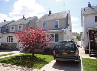 24840 88th Dr, Bellerose, NY 11426