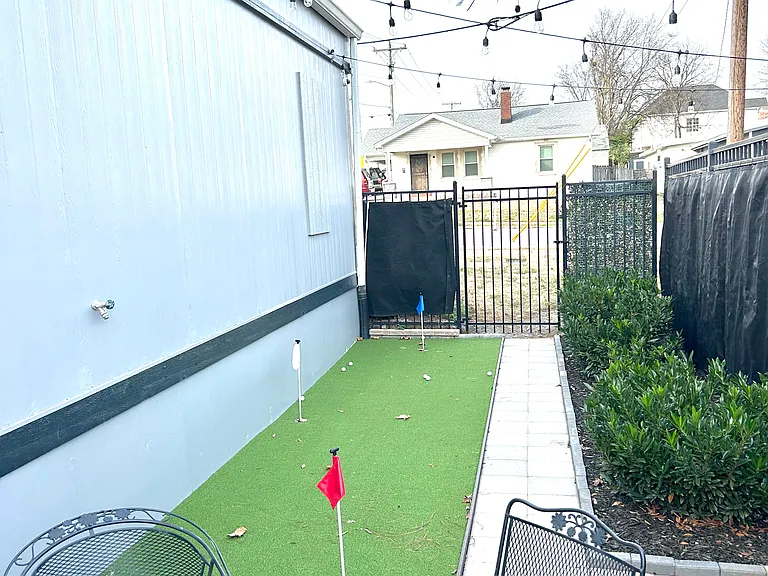 1823 Pearl St #1 — Photo 16