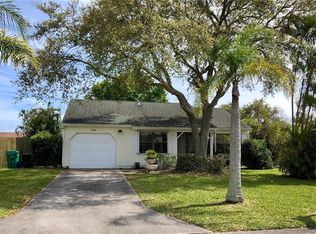 2334 SE Rainier Rd, Port Saint Lucie, FL 34952