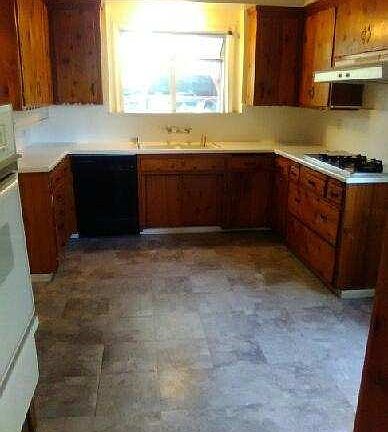 4th image of 22701 Macfarlane Dr