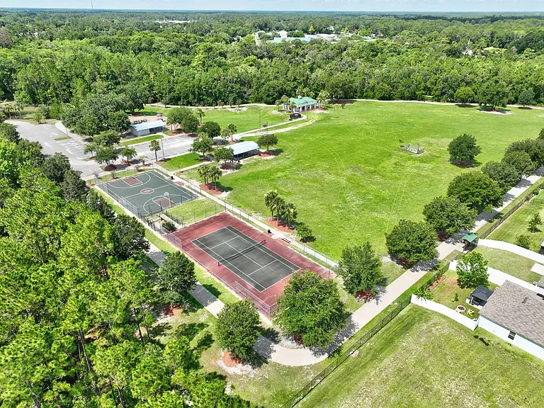 137 Fairway Ct — Photo 49
