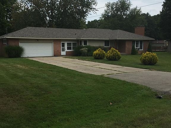 2nd image of 1673 Stark Ave NW