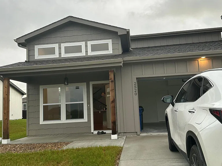2520 Arlene Pl #2520 — Photo 4