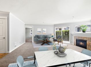 25025 SE Klahanie Blvd APT L103, Sammamish, WA
