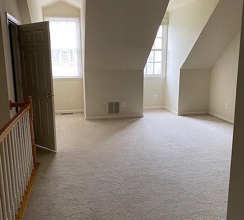 2nd image of 512 Casey Ln