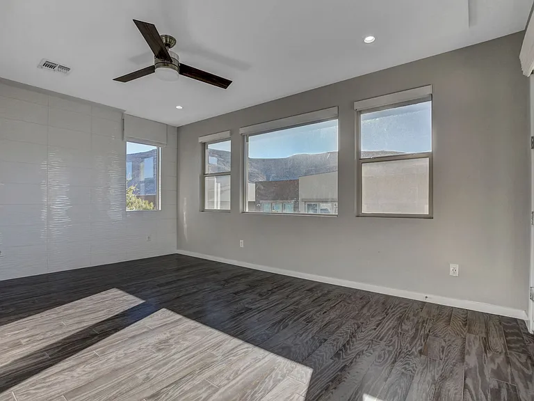 6005 Andezano Dr — Photo 30