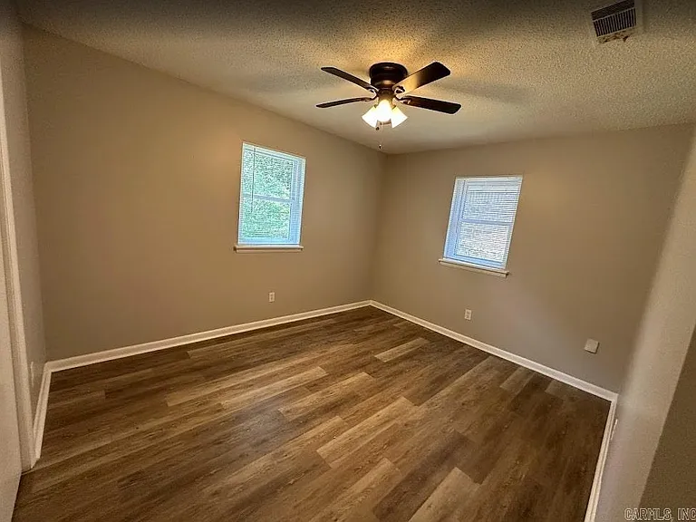 7409 Skylark Dr — Photo 14