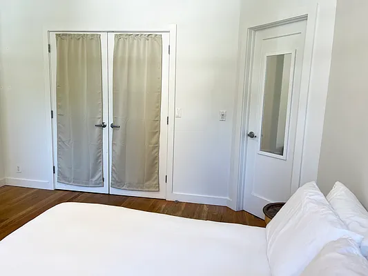 Rented by Compass | media 6