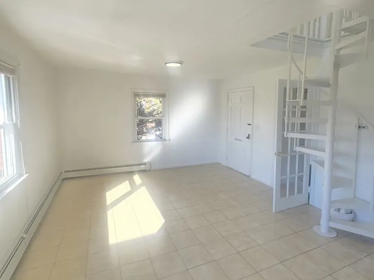 38 Malcolm Ave #2 — Photo 4