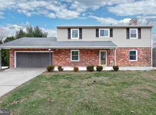 1373 Quail Hollow Rd, Harrisburg, PA 17112
