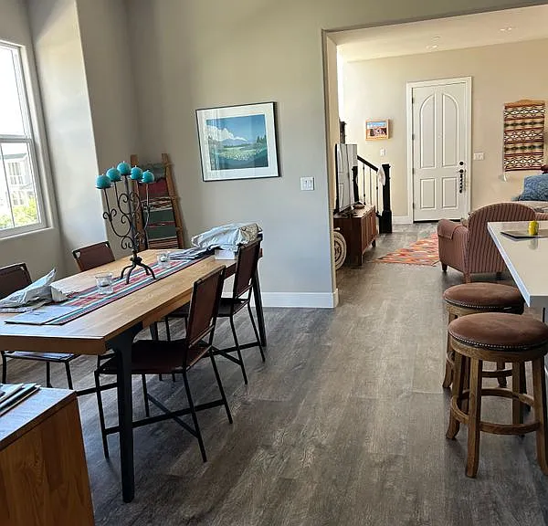 3790 Park Ridge Ln — Photo 3
