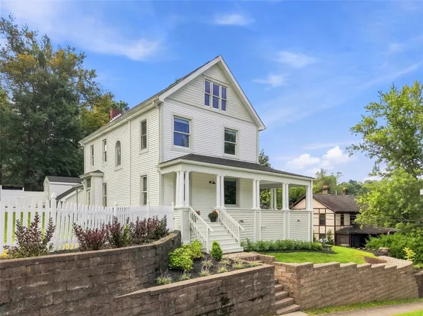 104 1st St, Oakdale, PA 15071
