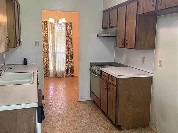3rd image of 3421 Ponderosa Cir