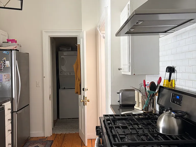 113 1/2 President St #A — Photo 6