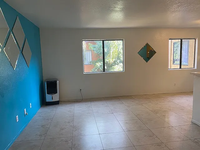 1515 N Sierra Way #13 — Photo 6