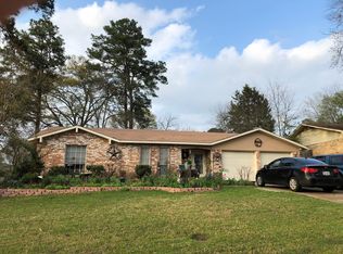 1307 Glencrest Ln, Longview, TX 75601