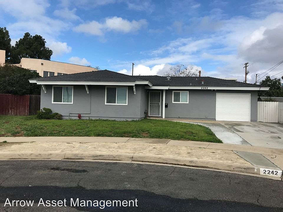 1st image of 2242 Crestline Dr