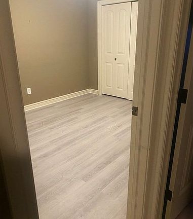 3rd image of 84 Summerwood Dr