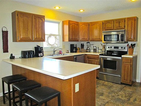 5th image of 813 S Graywell Dr