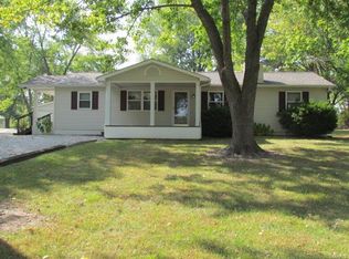 3041 S Highway W, Winfield, MO 63389