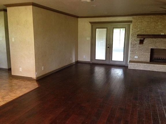 3rd image of 8221 Cardinal Ln