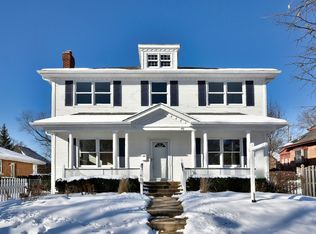600 S Mitchell Ave, Elmhurst, IL
