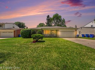 27663 Audrey Ave, Warren, MI 48092