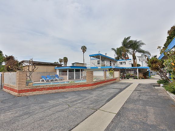 3rd image of 3960 Pacific Coast Highway