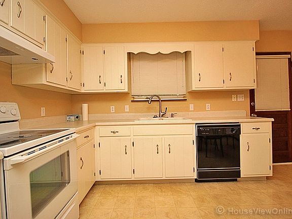 5th image of 1539 Amblewood Dr