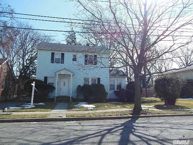 1st image of 130 E Greenwich Ave