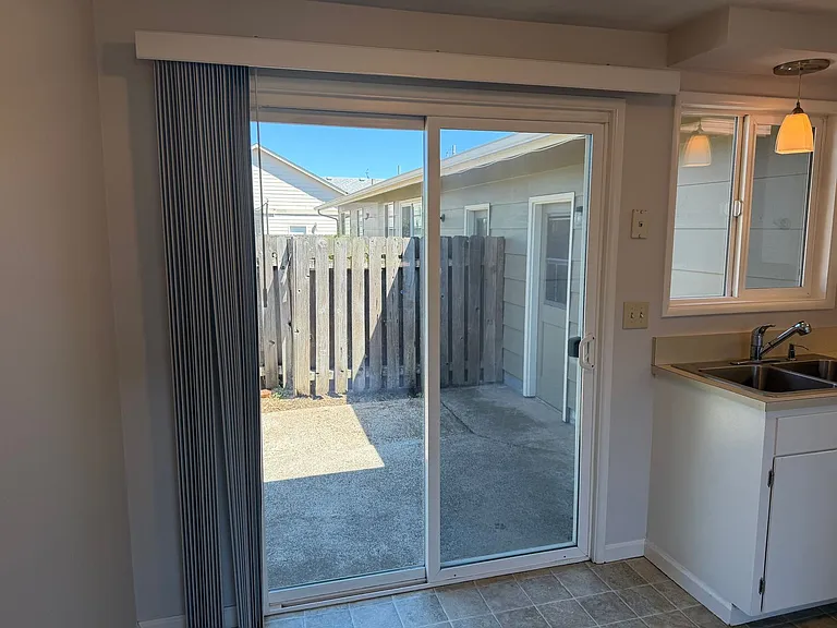 2355 Corral Dr — Photo 8