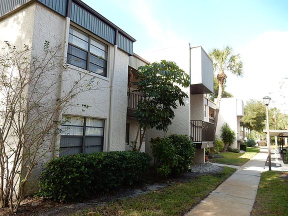 3rd image of 2400 Winding Creek Blvd APT 12-102
