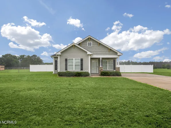 5625 Blanch Fields Lane, Lucama, NC 27851